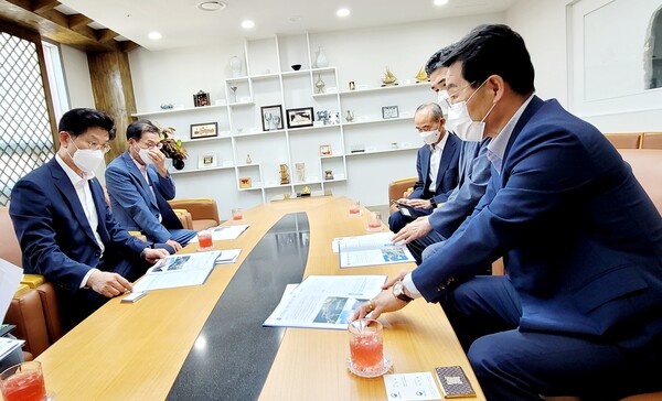 권익현 부안군수, 관광형 노을대교 국토부 장관 건의