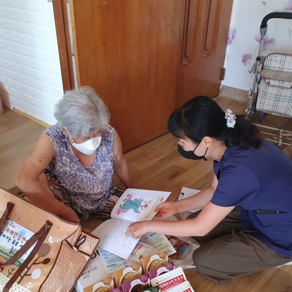 부안군 치매안심센터, 건강한 여름나기 치매돌봄 서비스 운영