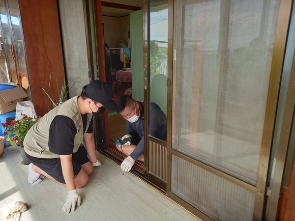 부안 동진면 지역사회보장협의체 주거취약계층 집수리 지원