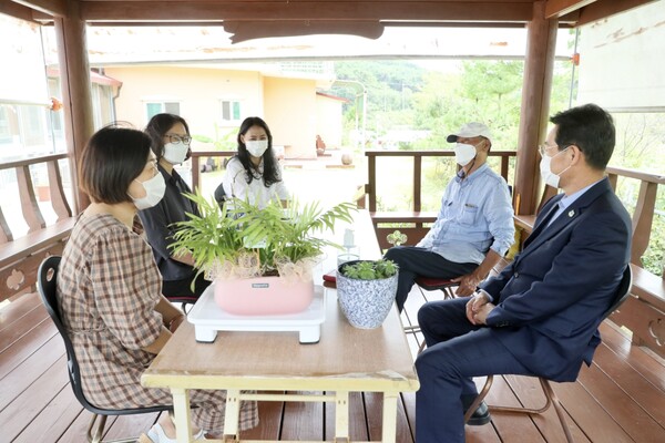 권익현 부안군수, 추석맞이 사회복지시설 위문 격려