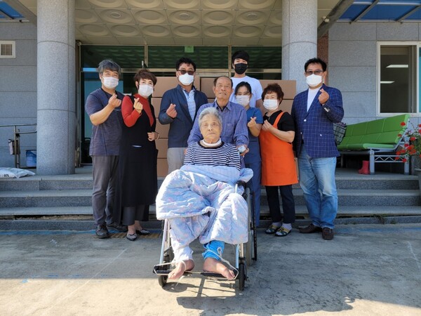 허정회·허경회 코로나19 극복 마스크 5만 2000장 기탁