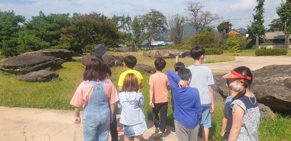 부안 진서면 주민자치위원회 지역학생 대상 내고장 바로알기 문화역사 체험학습 지원