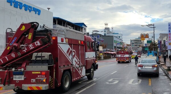 불조심 강조의 달 ‘소방차 길터주기’캠페인