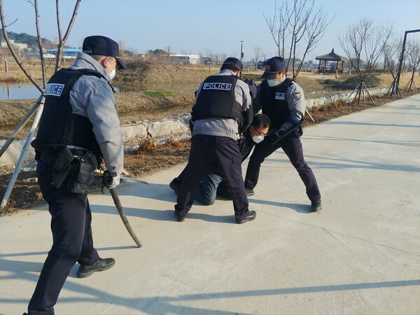 부안서, 피습 및 흉기난동 대비 현장 경찰관 훈련 실시