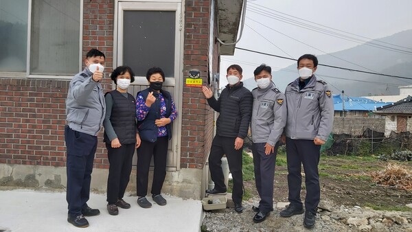 부안 위도면, 안심 골목길 만들기 자체발광 센서등 설치