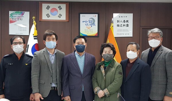 부안소방안전위원회, 부안소방서에 위로·격려품 전달