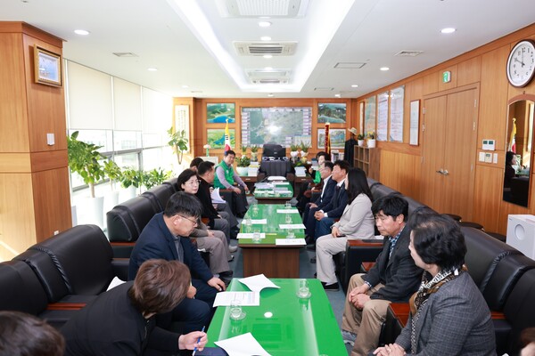 부안군의회, 새마을운동 부안군지회와 간담회 개최