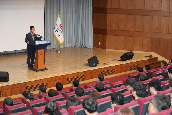 권익현 부안군수, 대선 정치적 중립·선거사무 철저 당부