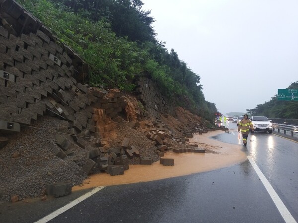 부안소방서, 여름철 집중호우 대비 안전 행동요령 홍보