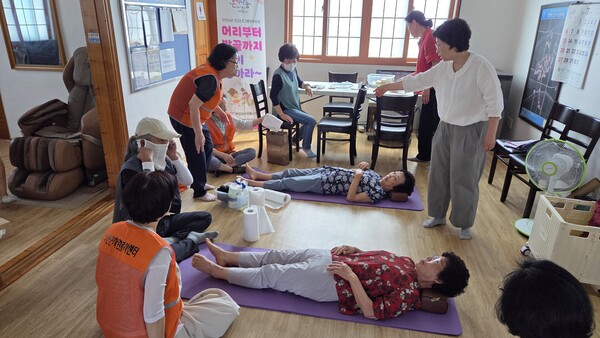 부안군자원봉사센터, 행안면 신흥마을 어르신 맞춤형 봉사활동 전개