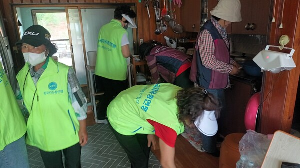 한국자유총연맹 부안군지회, 이웃사랑 봉사활동 전개