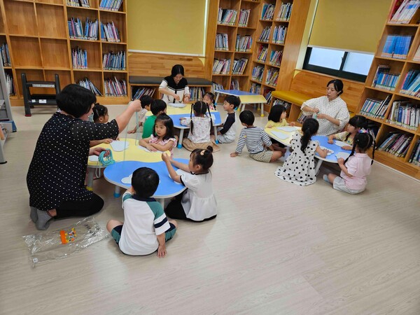 부안군립도서관, ‘독서의 달’ 다채로운 독서문화 행사 운영