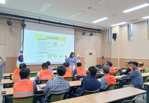 보안면, 의용소방대 추석 맞이 무연고 공동묘지 벌초