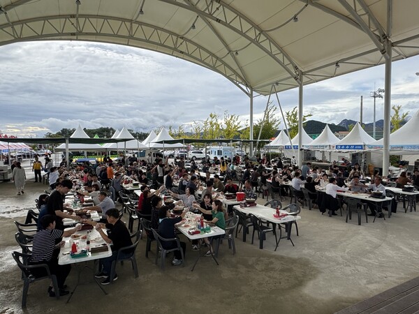 부안군, 제3회 곰소만 왕새우축제 성황 개최