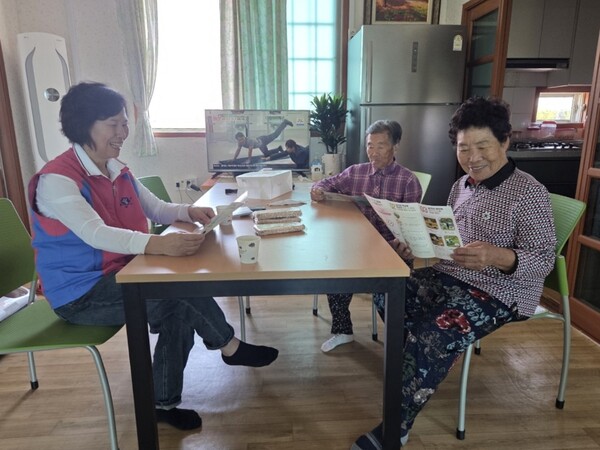 부안군, 수확기 진드기 매개 감염병 확산 대비 집중 캠페인 전개